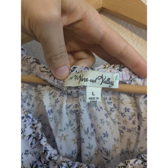 Vine and Valley floral rouched crop top size L - Picture 6 of 7